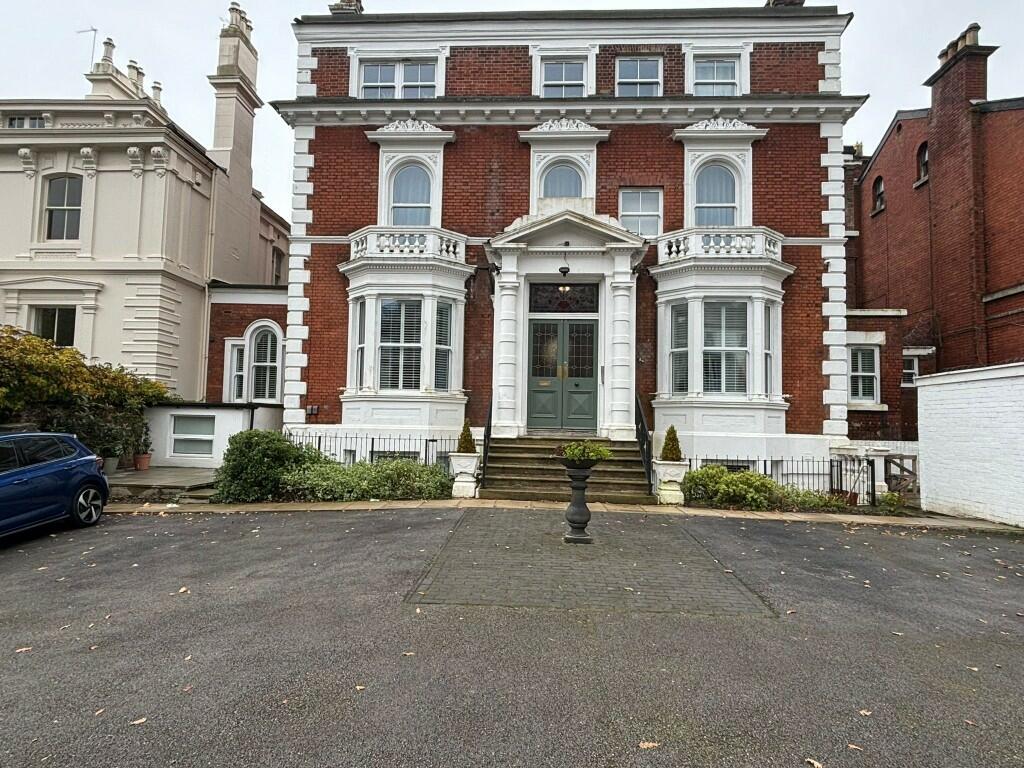 Main image of property: 13 Devonshire Road, Liverpool, Merseyside, L8