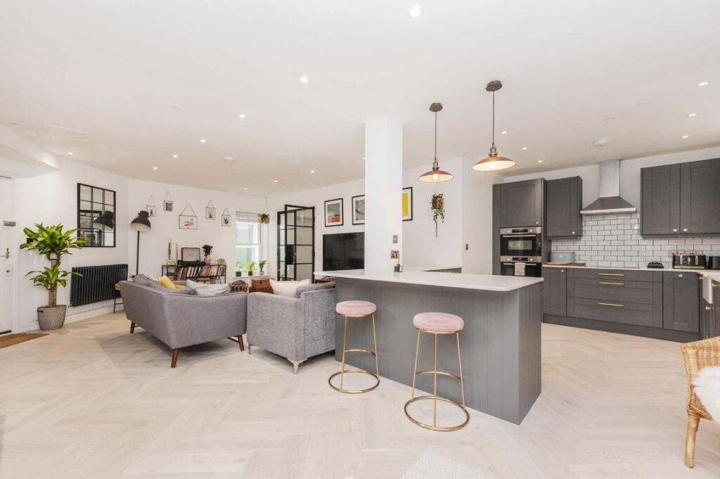 Main image of property: Seely Road, Tooting