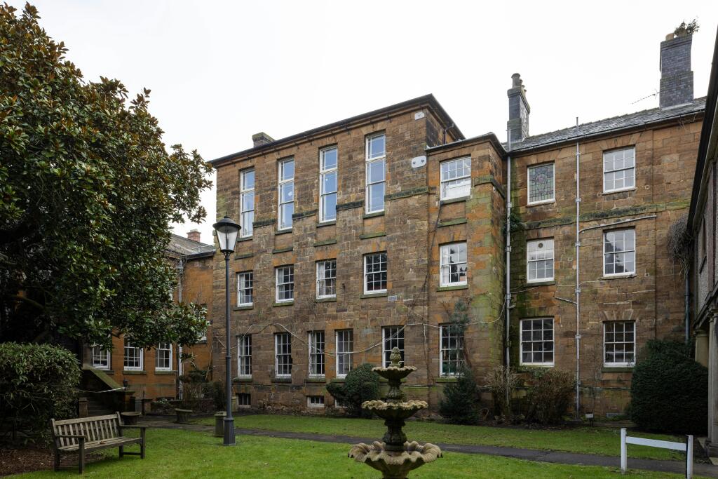 County Hall 5.jpg