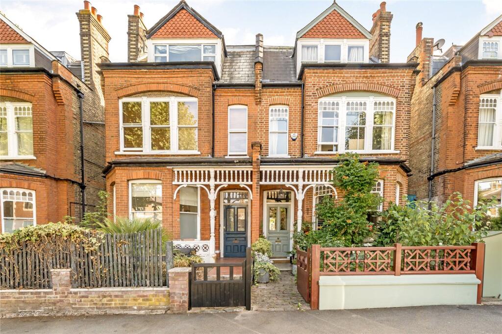 Main image of property: Tetherdown, Muswell Hill, N10