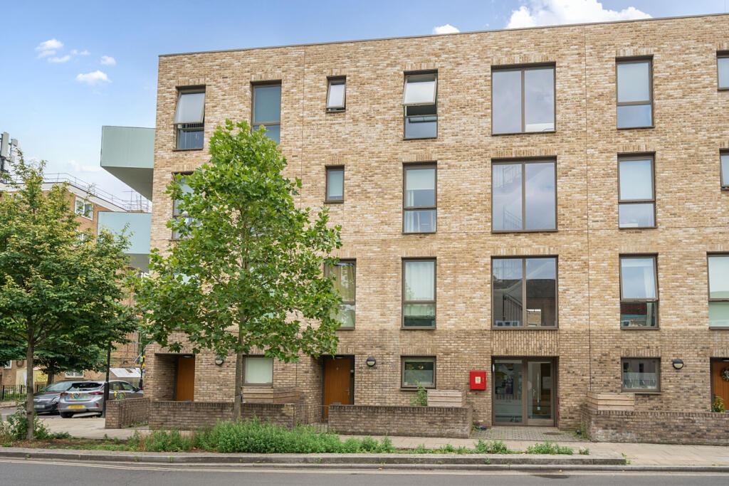 Main image of property: East Street, London