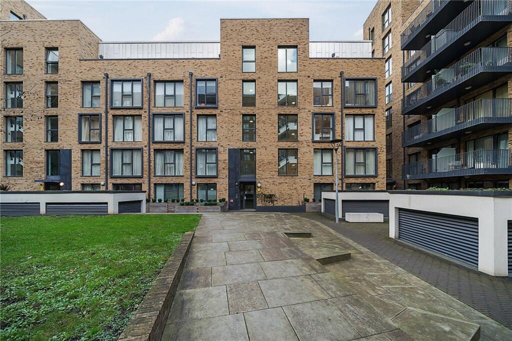 Main image of property: Staith Court, 8 Nicholson Square, London, E3