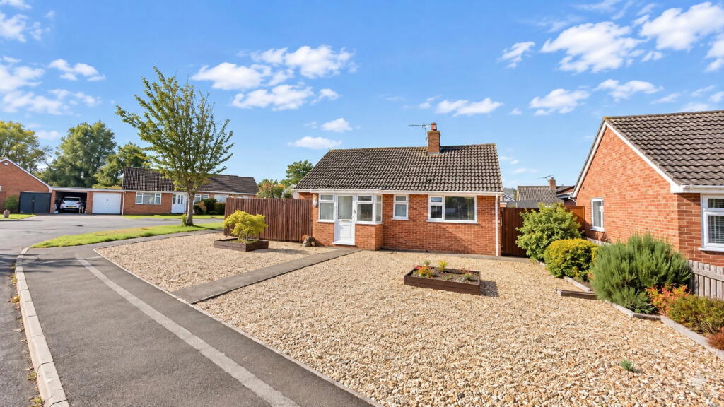 Main image of property: Stoddens Walk,Burnham-on-sea,TA8 2DX