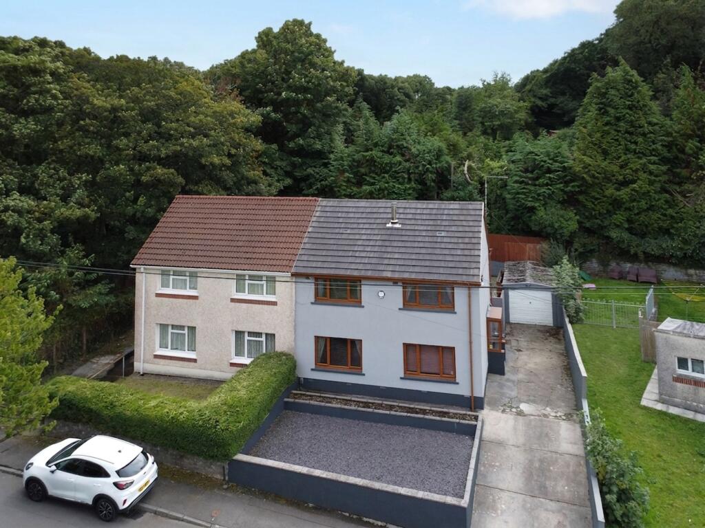 Main image of property: 20 Dan Y Bryn, Tonna, Neath, SA11 3PJ