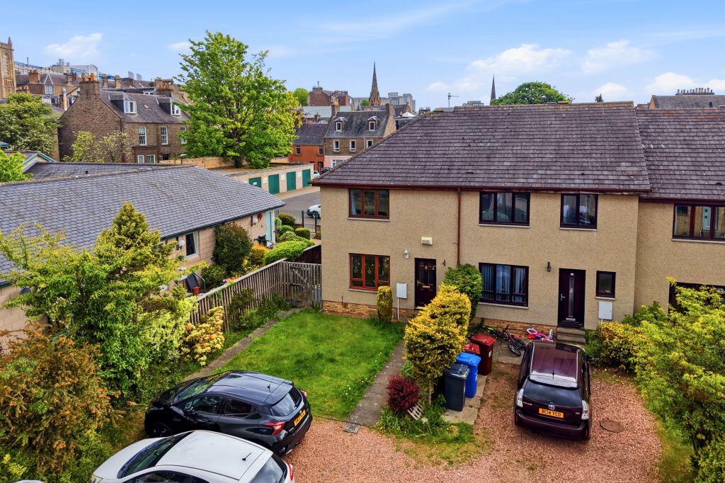 Main image of property: 12 Seafield Close, Dundee, DD1 4DZ
