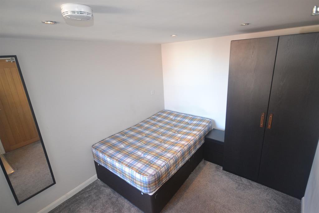 Main image of property: Prince Of Wales Avenue, Reading, RG30 2UR