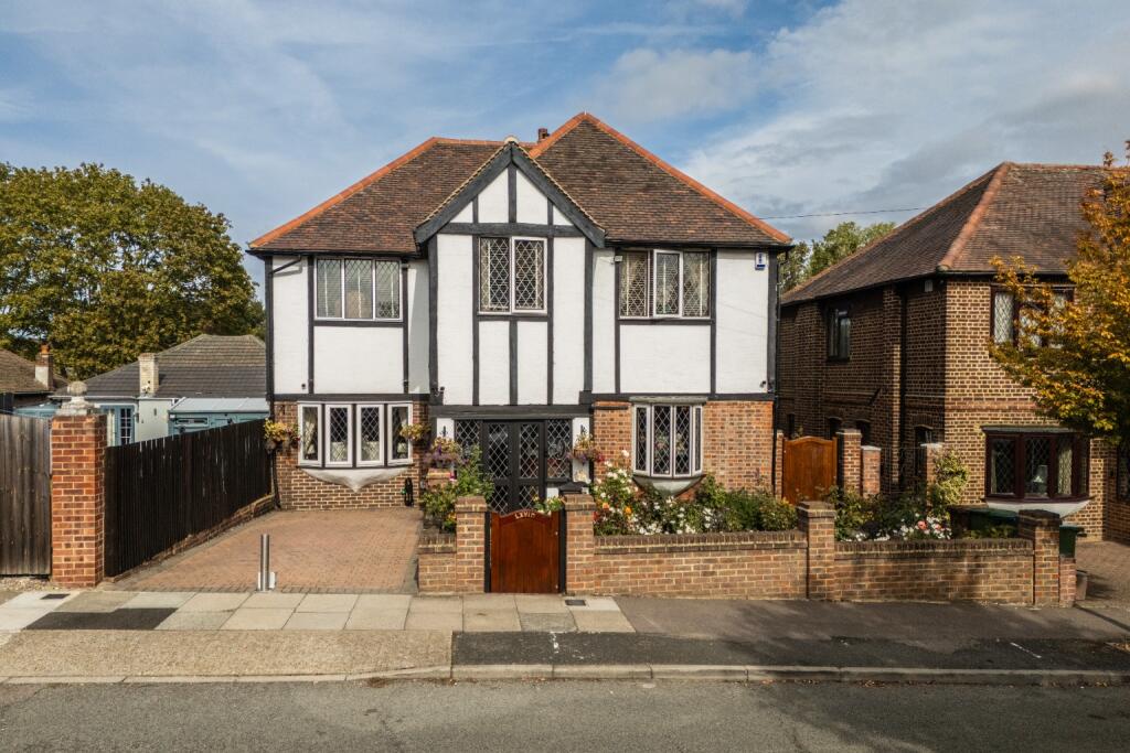 Main image of property: Arcadian Avenue, Bexley, Kent, DA5 1JW