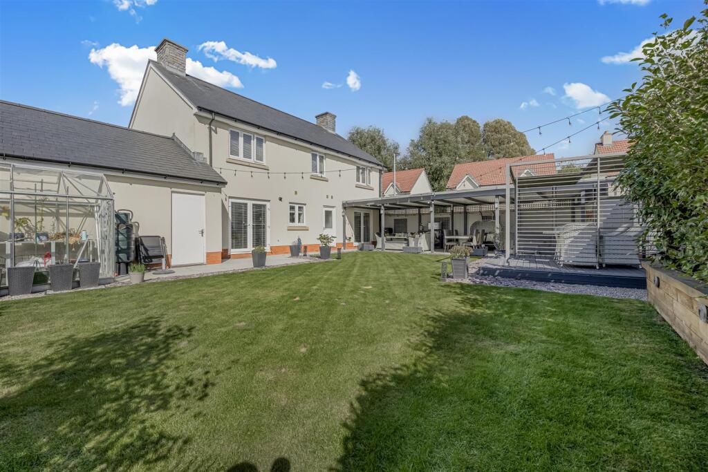 Main image of property: Sommerville Way, Bitton