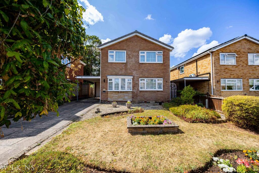 Main image of property: Falna Crescent, Tamworth, Staffordshire, B79