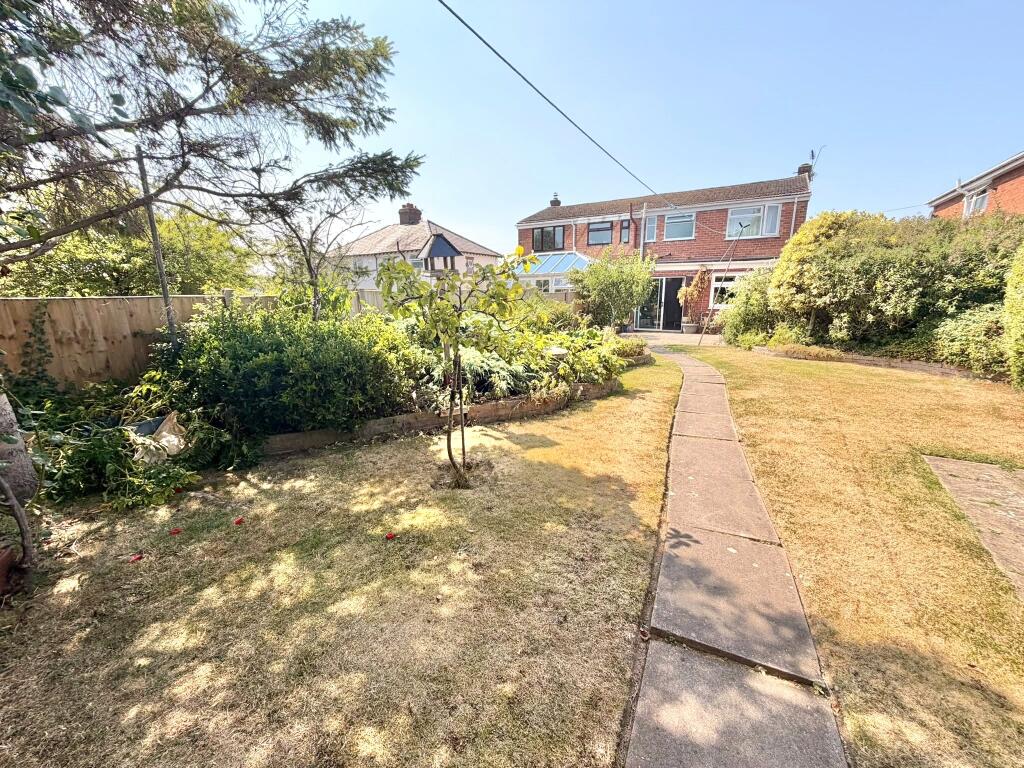 Main image of property: Homecrofts, Little Neston, Neston, Cheshire, CH64