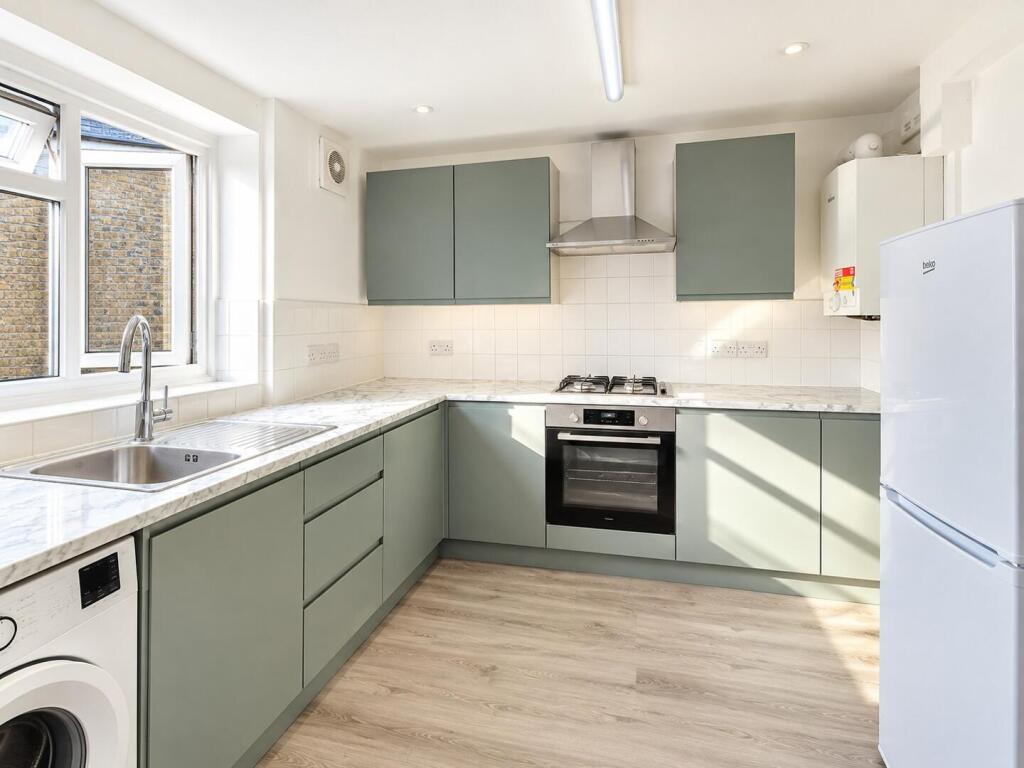Main image of property: Gayford Road, London, W12
