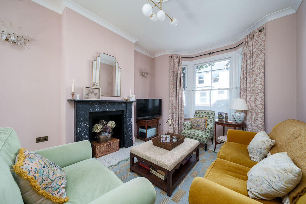 Main image of property: Cobbold Road W12