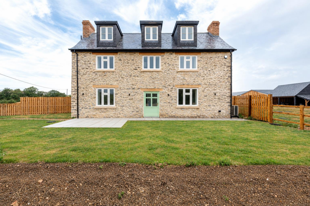 Main image of property: Marsh Gibbon Road, Poundon
