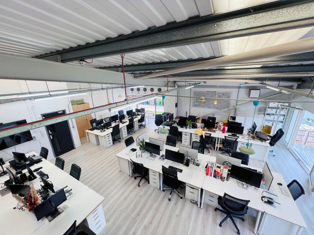 3 Office 5.jpg