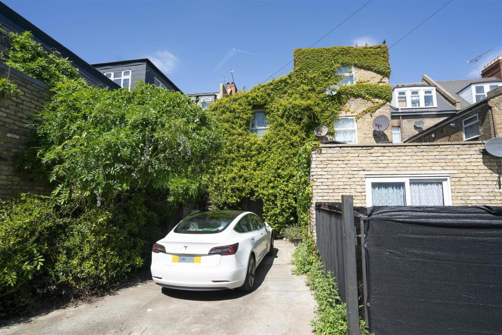 Main image of property: Merton Road, Merton