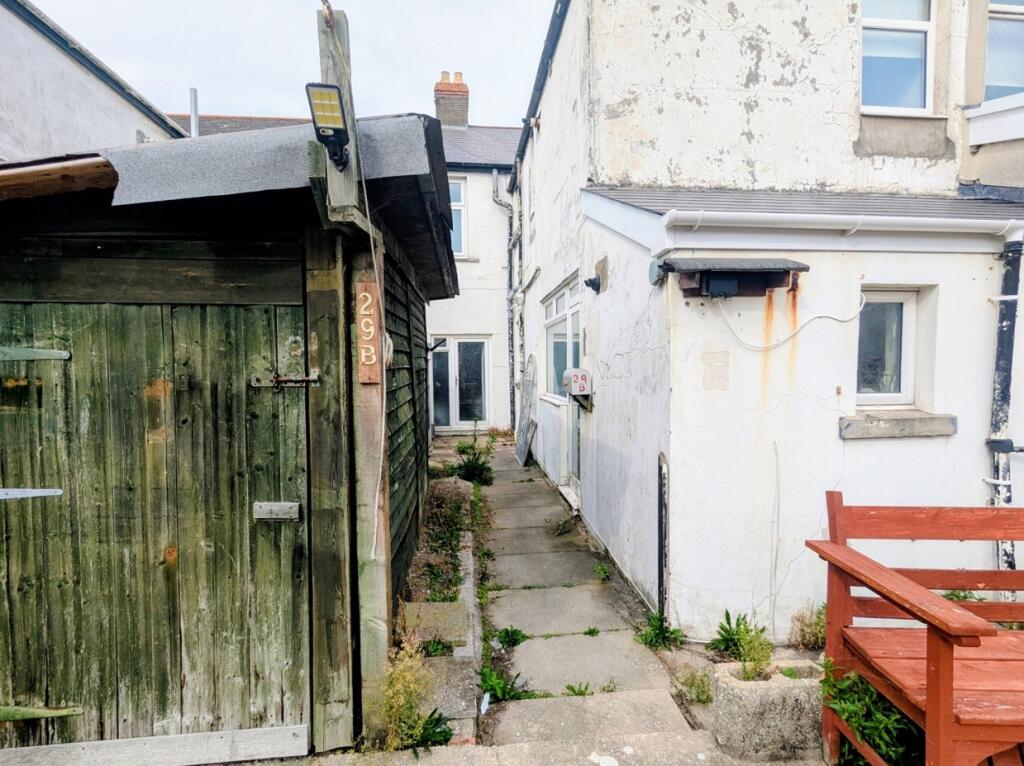 Main image of property: Park Avenue, Porthcawl, Bridgend