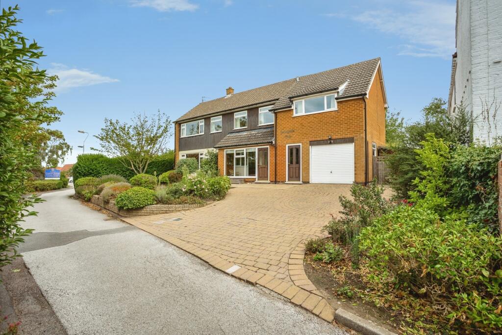 Main image of property: Stockwell Lane, Cropwell Bishop, Nottinghamshire, NG12