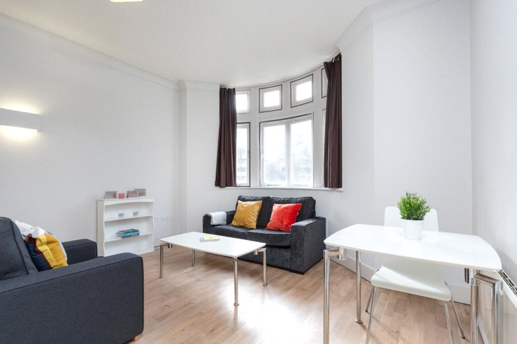 Main image of property: Mile End Road, Albion Court, E1