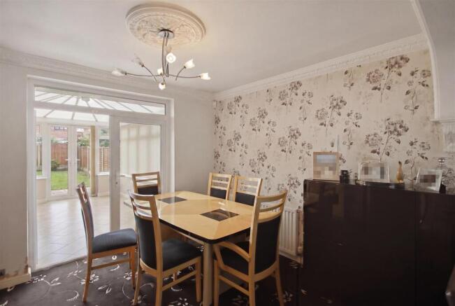 Open Plan Living/Dining Room
