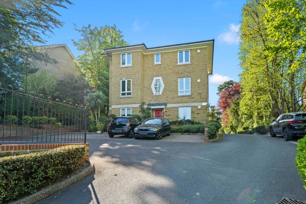 Main image of property: Tupwood Lane, Bloomsbury Court, CR3