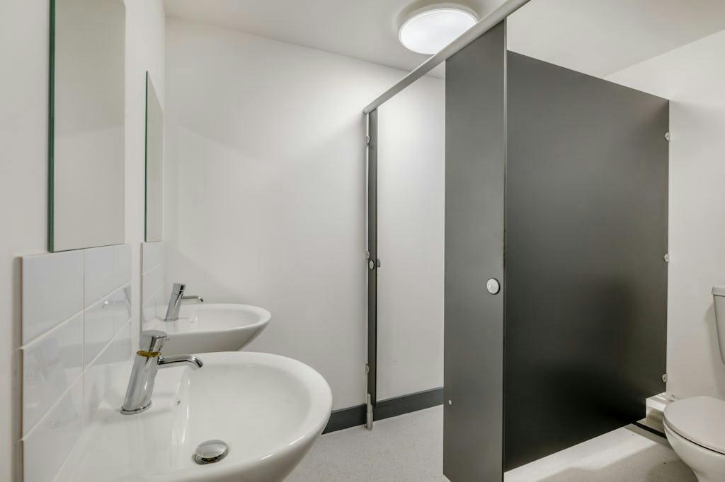 bowthorpe-park-industrial-estate_unit-units-25-26_2025 (5).jpg