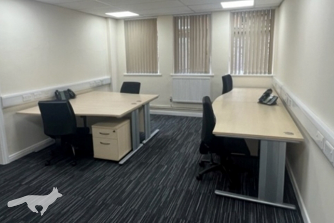 Office: Up to 4 Desks