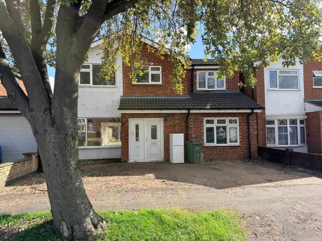 Main image of property: Coombe Rise, Oadby, LE2