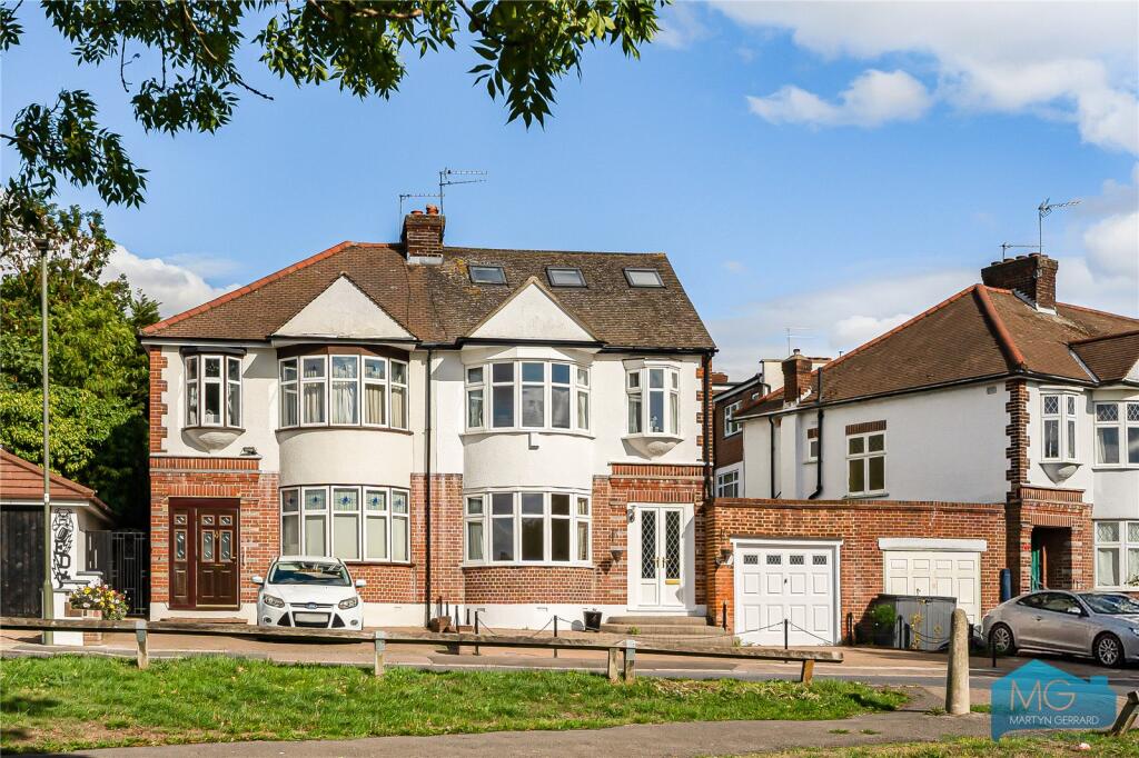 Main image of property: East Walk, East Barnet, Barnet, EN4