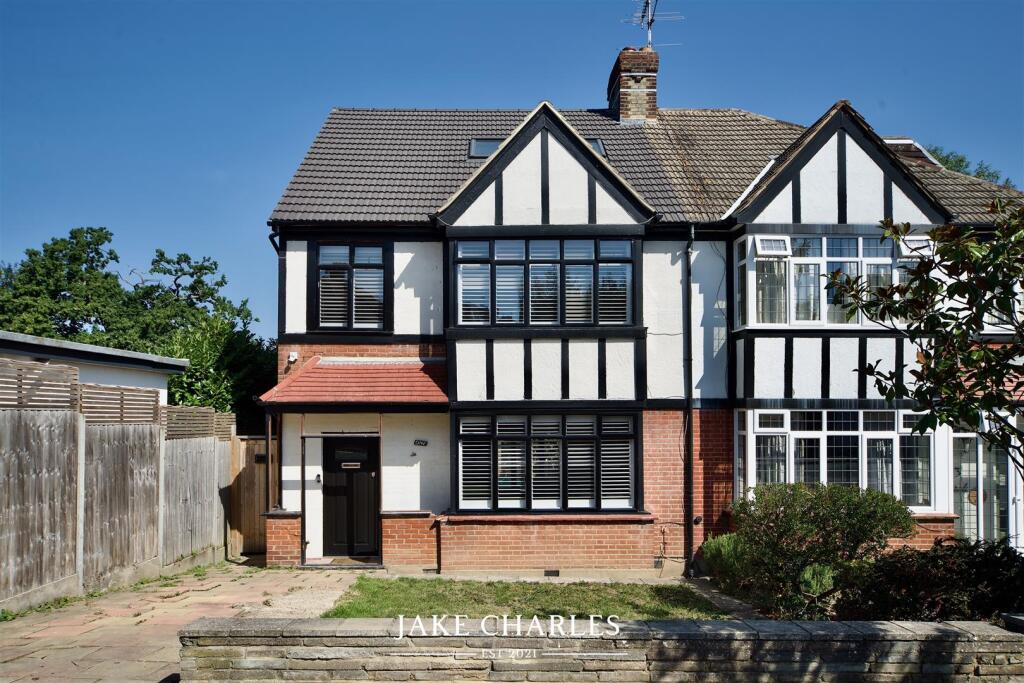 Main image of property: The Alders, Winchmore Hill N21