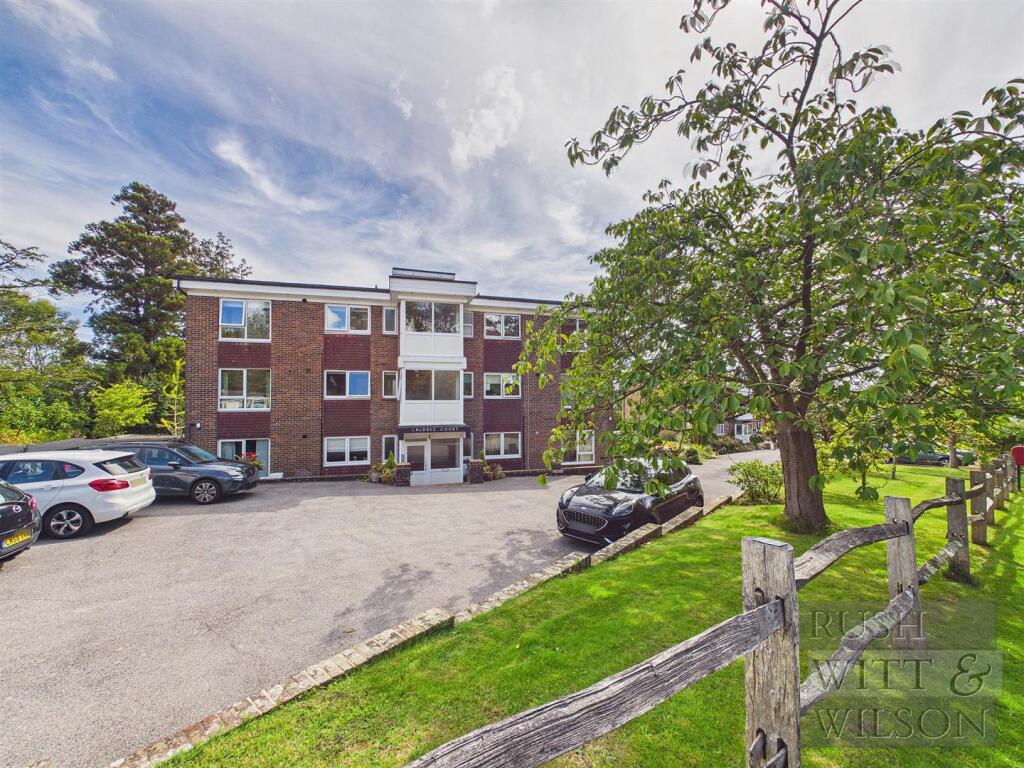 Main image of property: Caldbec Hill, Battle