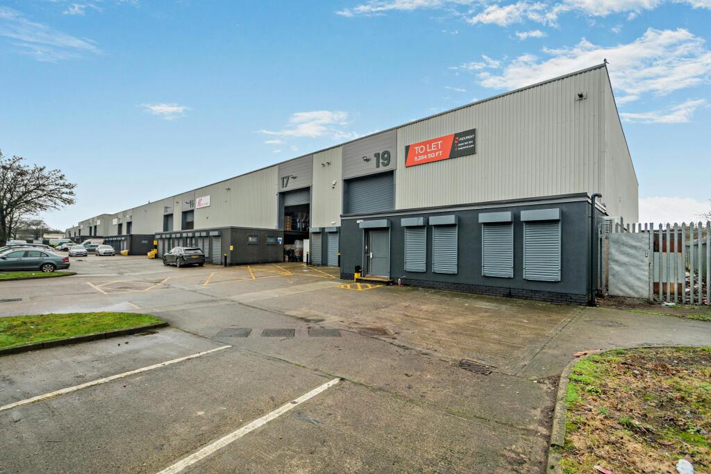 8678306-exterior04-v2-800.jpg