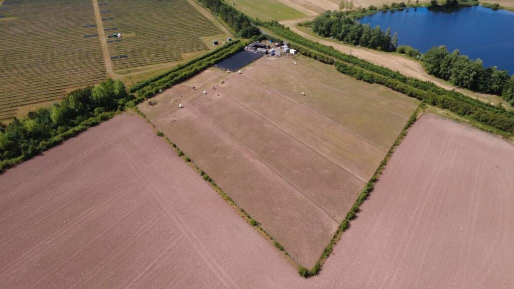 Main image of property: 5 Acres of Land off Newark Road, Hawton, NG24 3RN