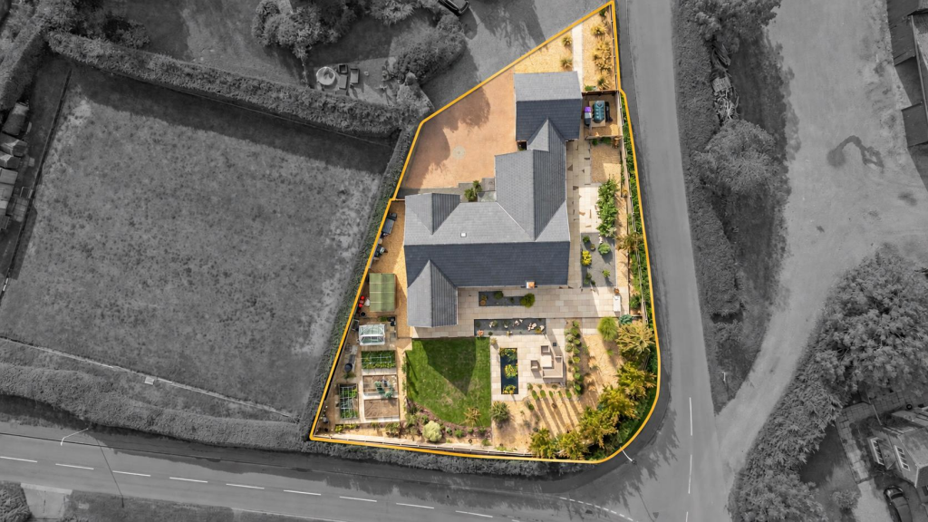 Main image of property: Corby Road, Swayfield, Grantham