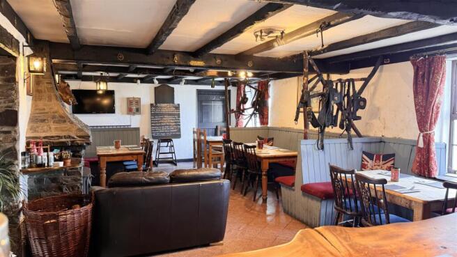 Pub 18.jpg