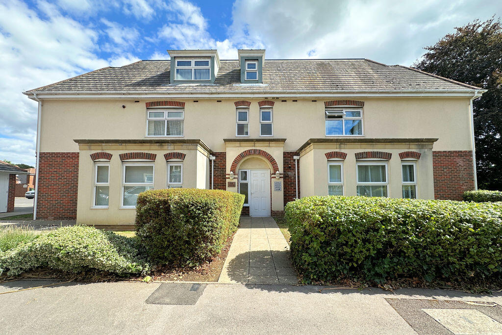 Main image of property: Oysell Gardens, Portchester