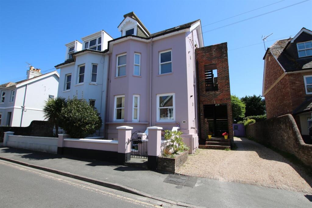 Main image of property: Bedford Road, Horsham, West Sussex