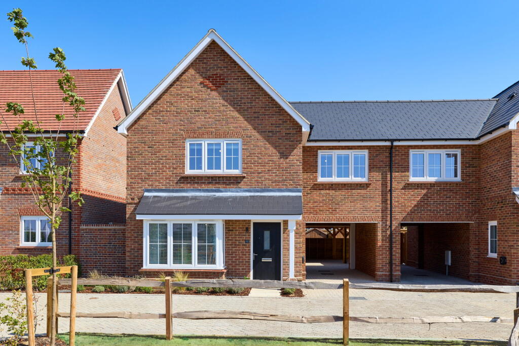 Main image of property: Hammondstreet Road, 
Cheshunt, 
Hertfordshire,
EN7 6PN