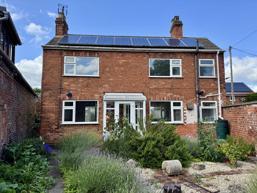 Main image of property: Coronation Cottage, Low Street, South Ferriby, Barton-Upon-Humber, Lincolnshire, DN18