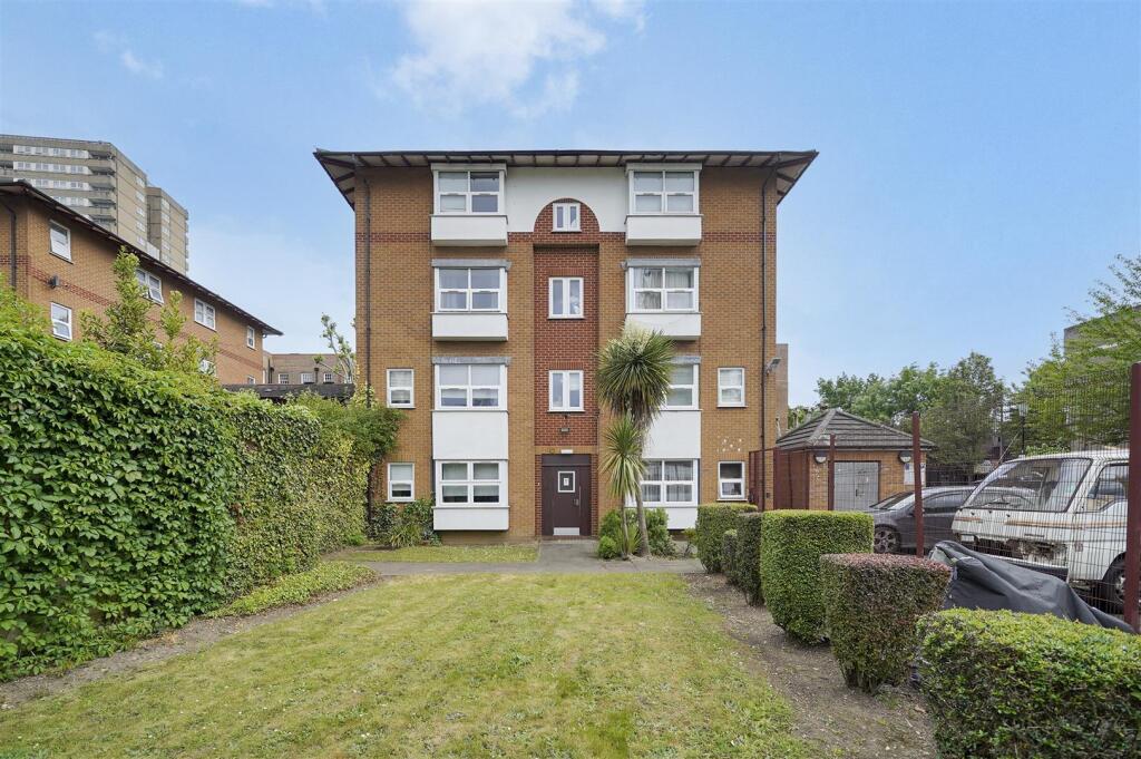 Main image of property: Bramley Road, Ladbroke Grove, W10 6SY