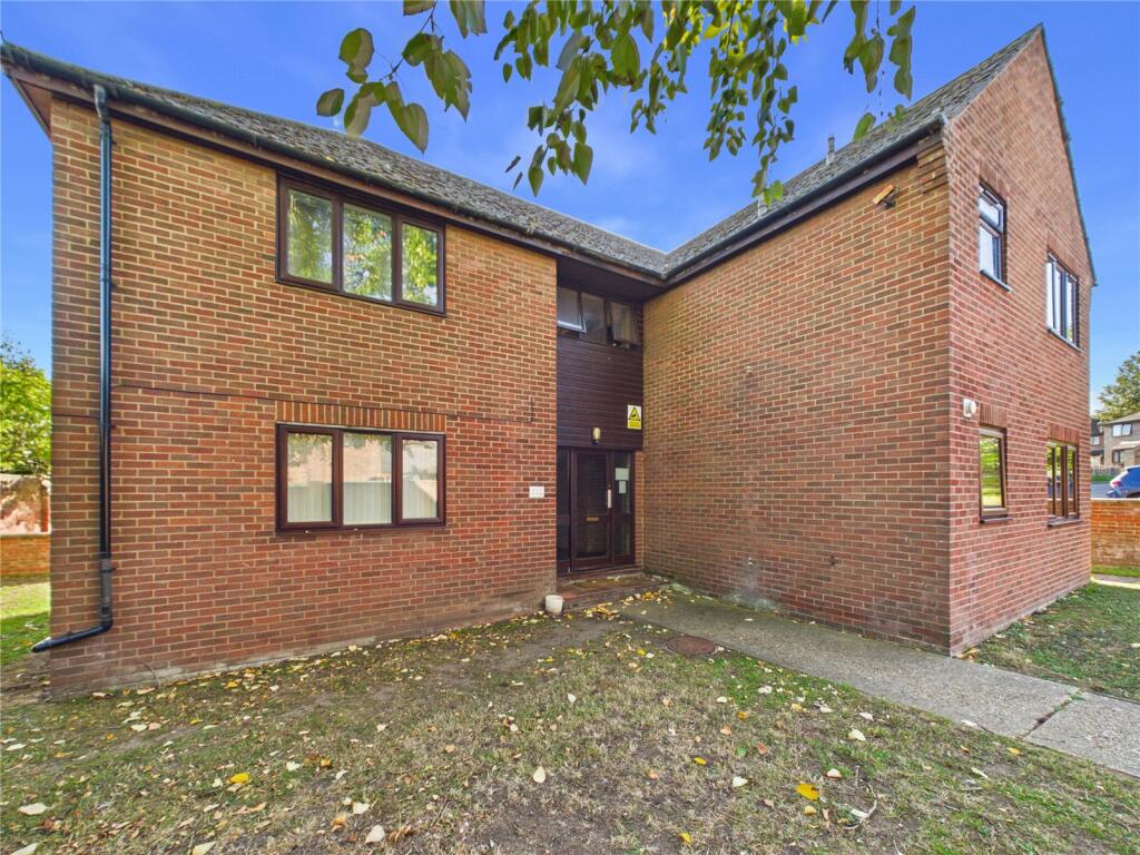 Main image of property: Hilton Close, Manningtree, Essex, CO11