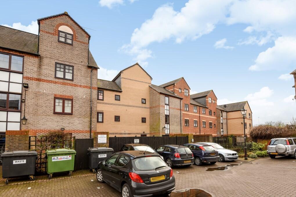 Main image of property: Maltings Place, Reading, Berkshire, RG1