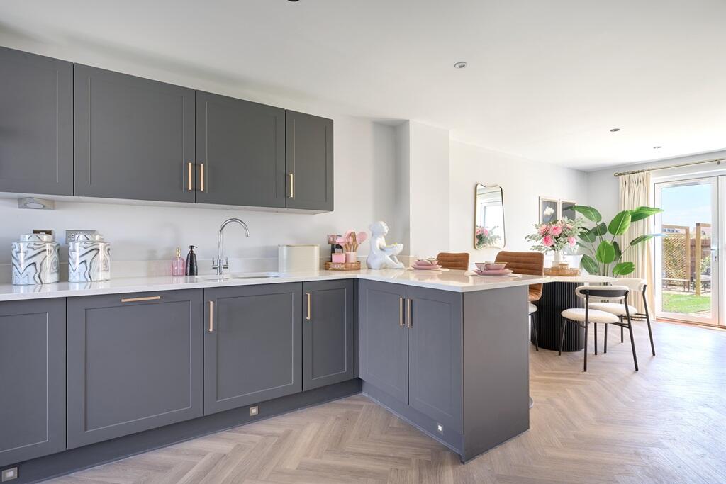 Main image of property: Harvest Ride,
Warfield,
Bracknell,
RG42 6AN