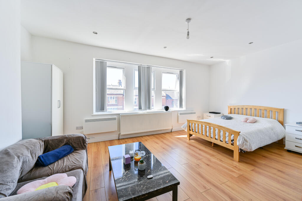 Main image of property: London Road, Norbury