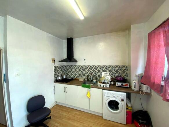 14_residential_kitchen.jpg
