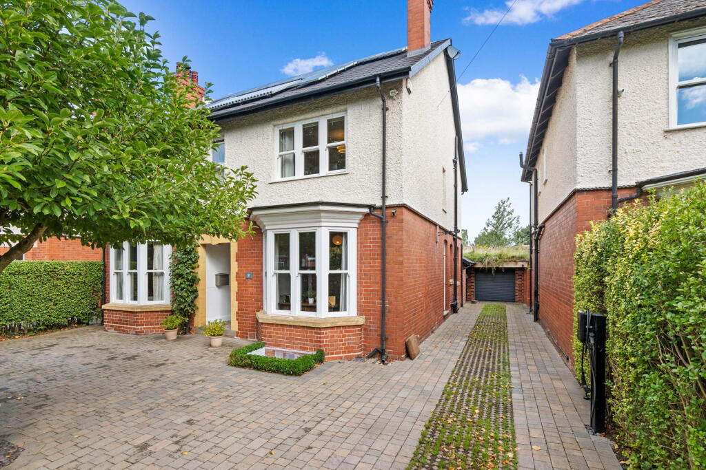 Main image of property: 91 Park Avenue, Barbourne, Worcester. WR3 7AQ