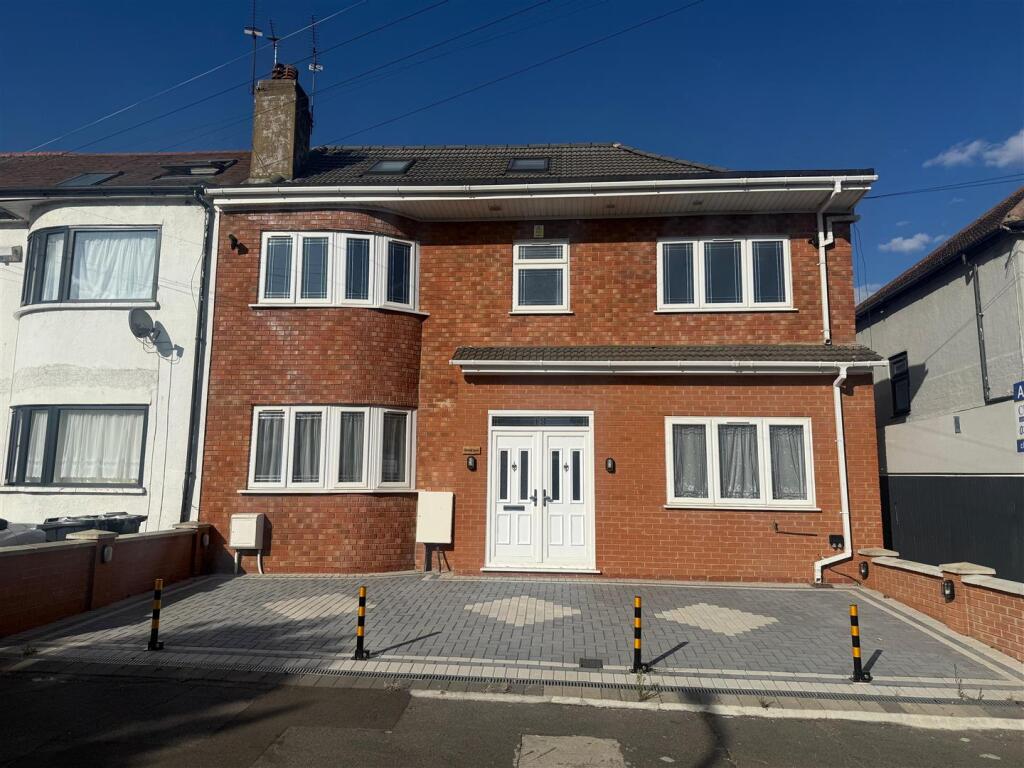 Main image of property: Leyswood Drive, Ilford