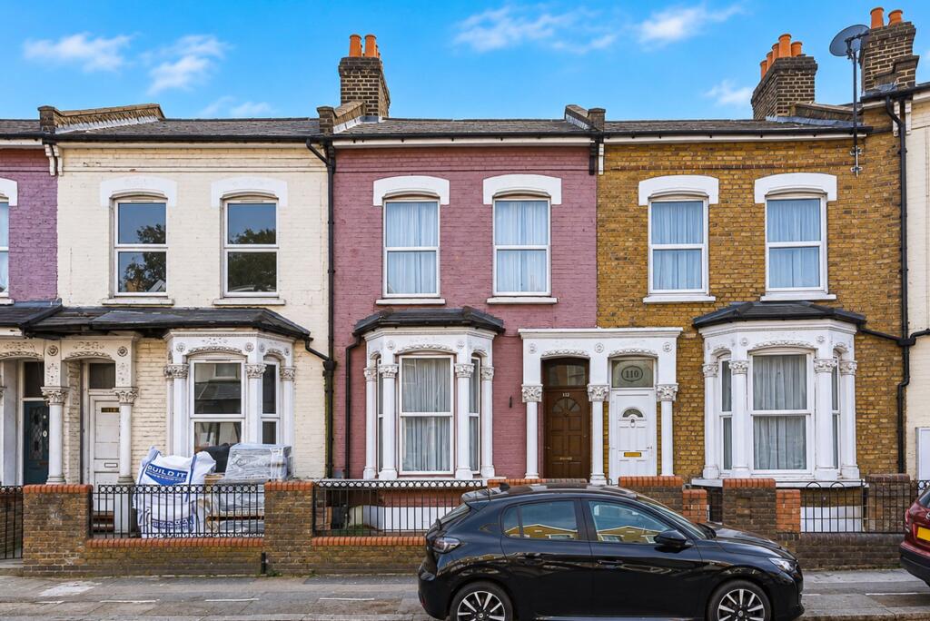 Main image of property: Hornsey Park Road, London, N8