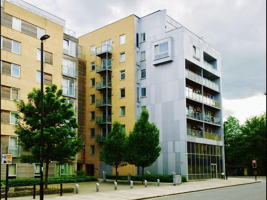 Main image of property: High Street, Southampton