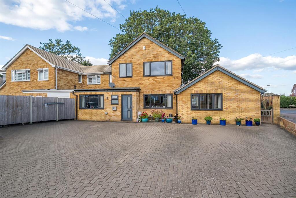 Main image of property: Hangerfield Close, Yateley