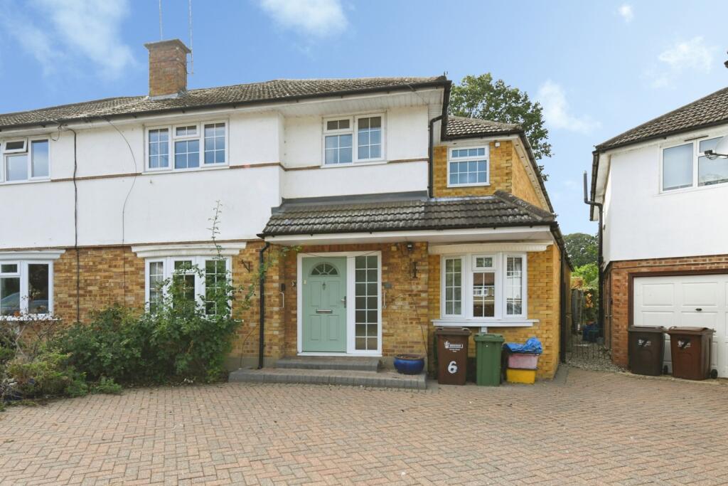 Main image of property: Bridge Close, BRENTWOOD, Essex, CM13